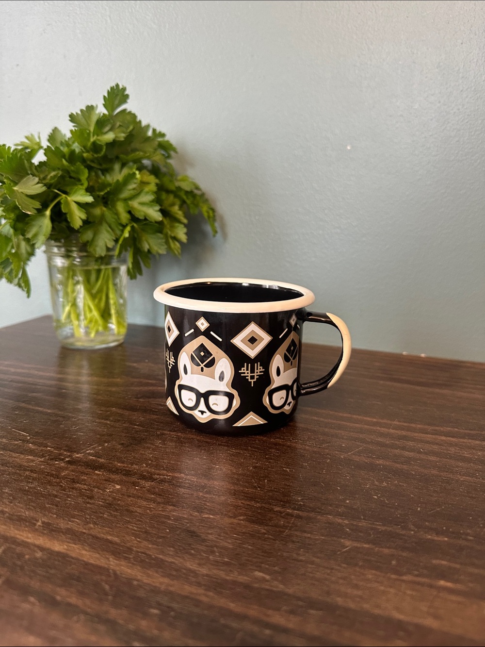 Enamel mug